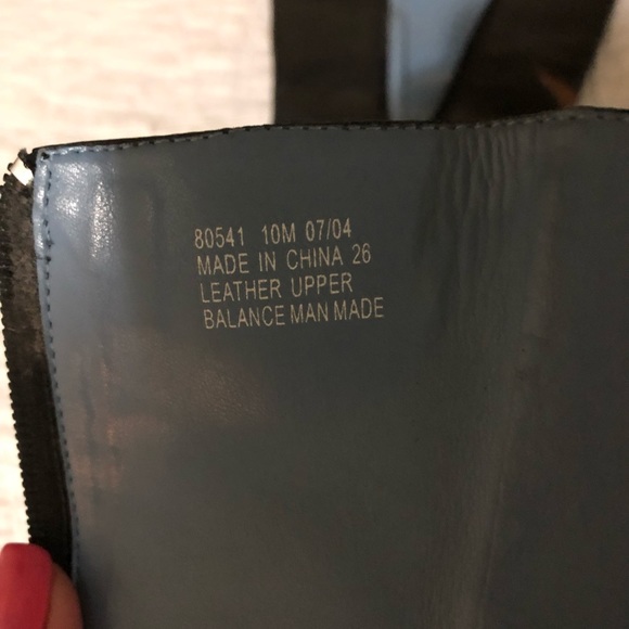 Above the ankle black/brown/blue boots by Clarks. - Picture 3 of 4